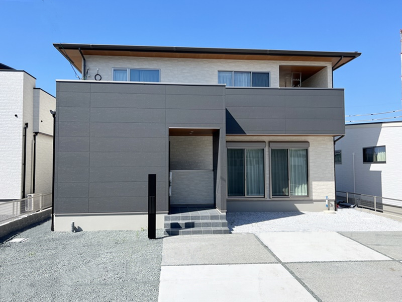 トレステージ西合志中学校前Ⅱ【閑静な住宅街でも住み心地の良い分譲地！家族団欒できる平家と2階建てのモデルハウス完成！】