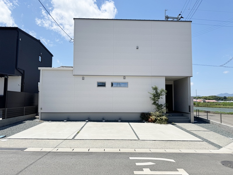 トレステージゆめモール合志前【子育て支援が充実した合志市！コンビニや病院、飲食店まで徒歩10分圏内】