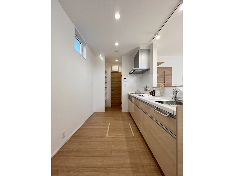 1号地　キッチン別角度