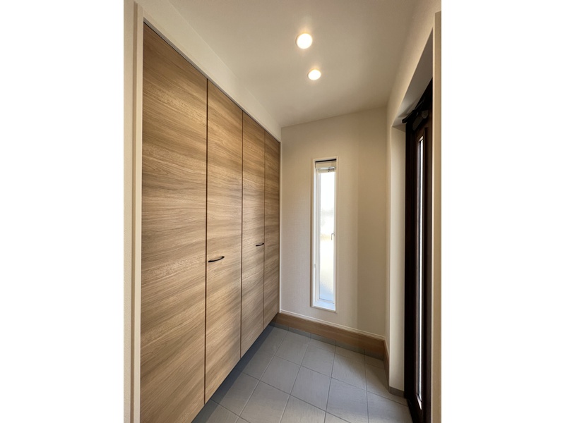 1号地　玄関別角度